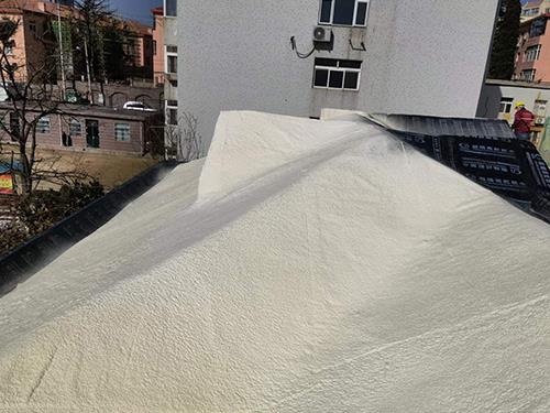 屋面保溫防水一體化噴涂.jpg